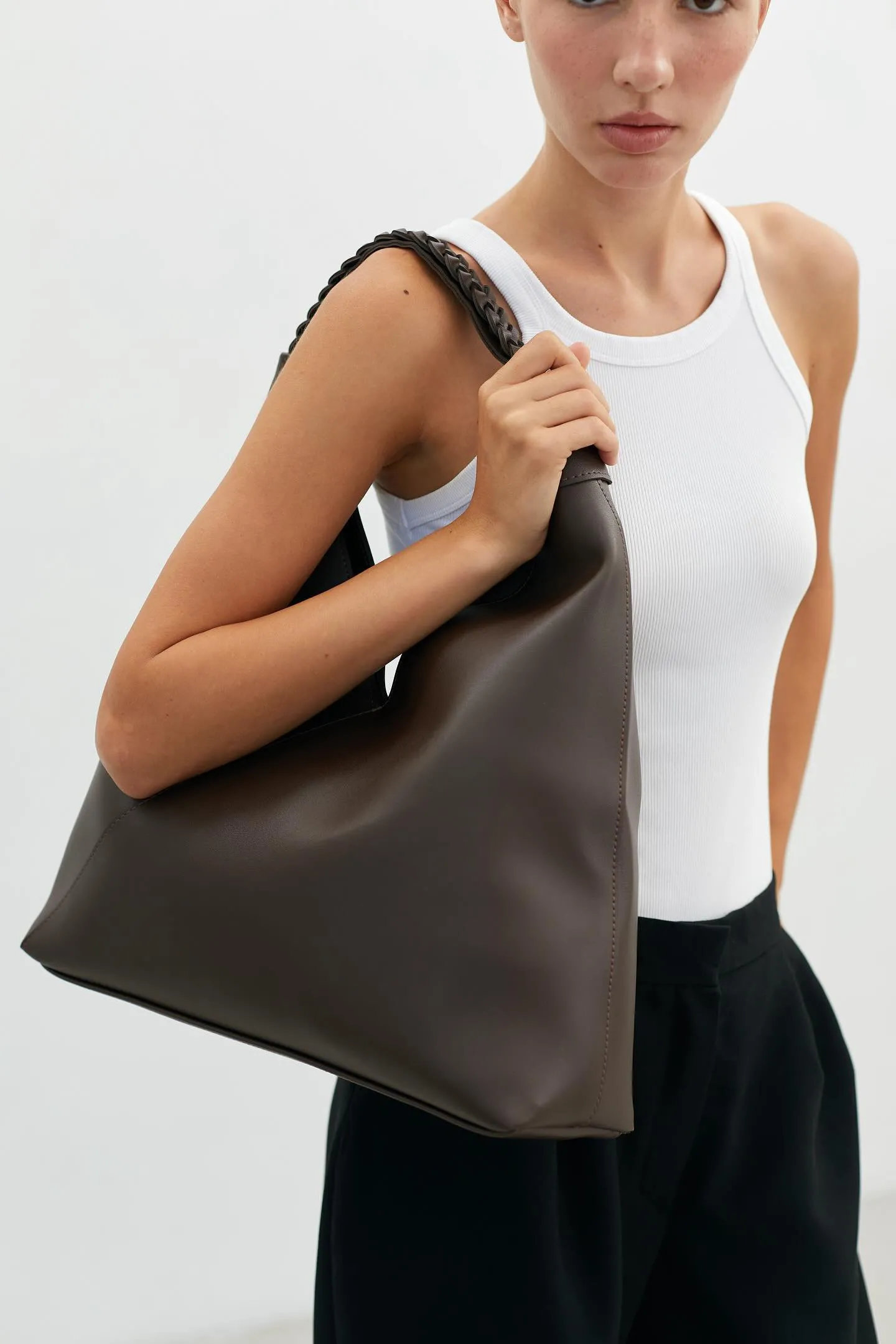 SHOPPER BIND BROWN